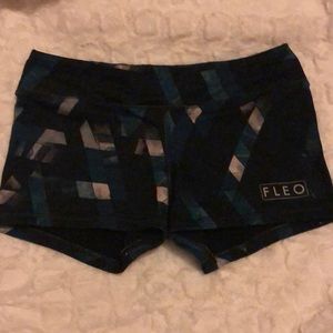 FLEO size medium shorts